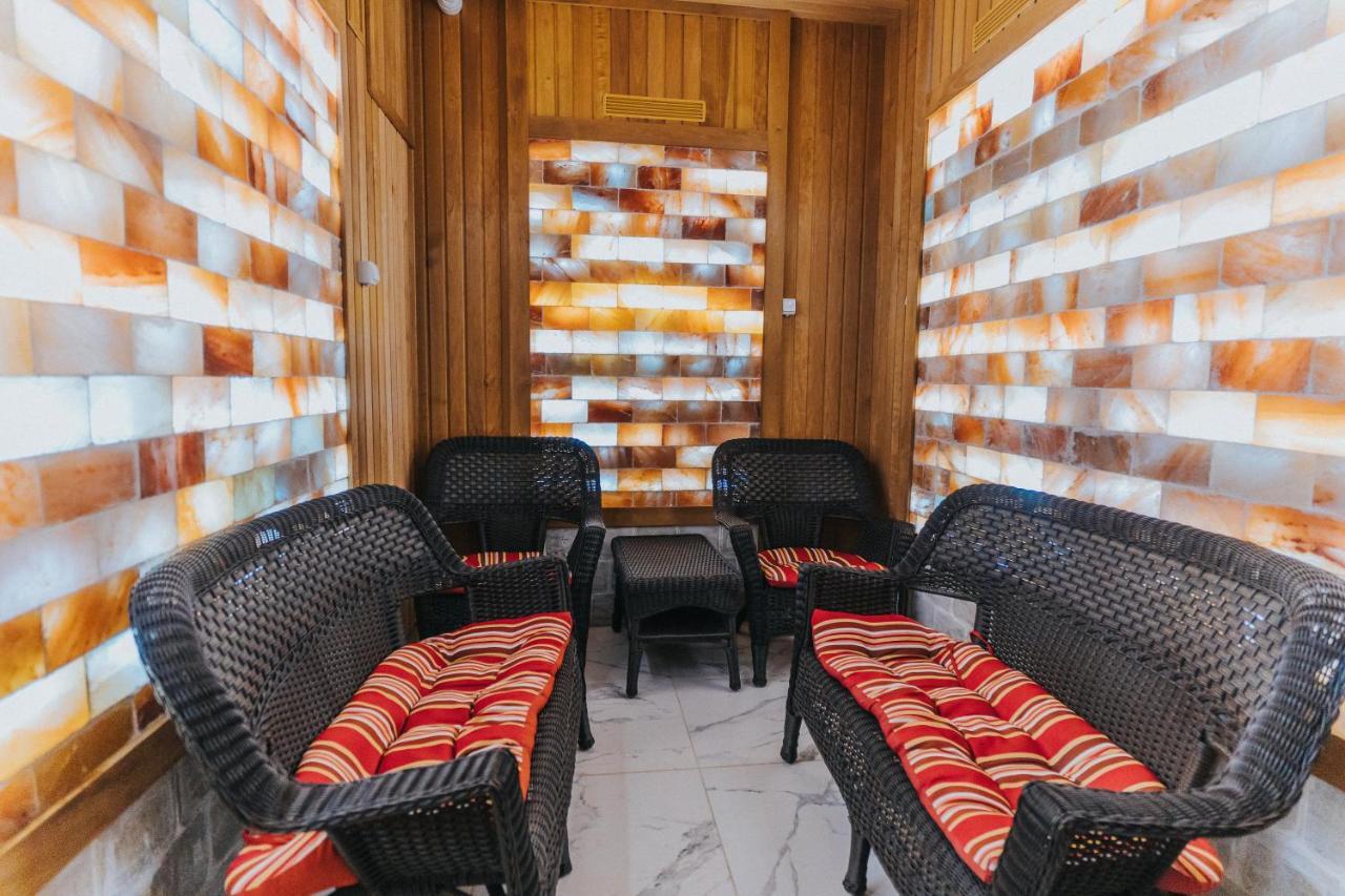Hotel Metropol Băile Felix Exteriér fotografie